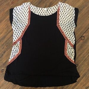 Anthropologie Akemi + Kin oversized sequin boho tee